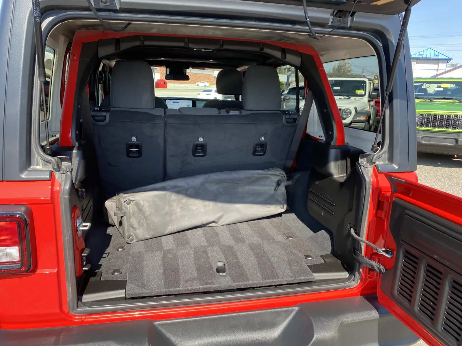 Used 2025 Firecracker Red Clearcoat Jeep Sport S image 5