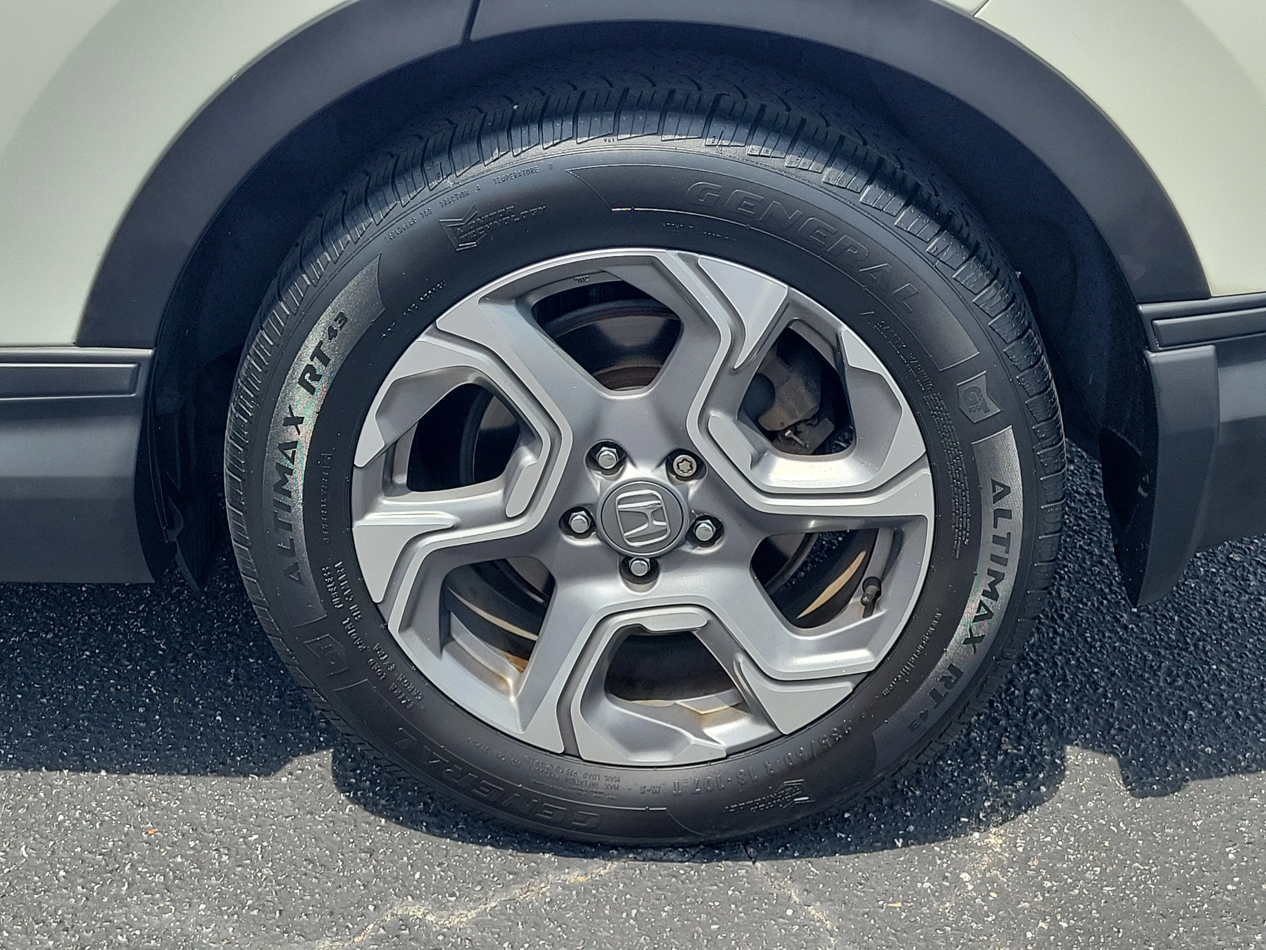 Used 2017 White Honda EX-L image 31