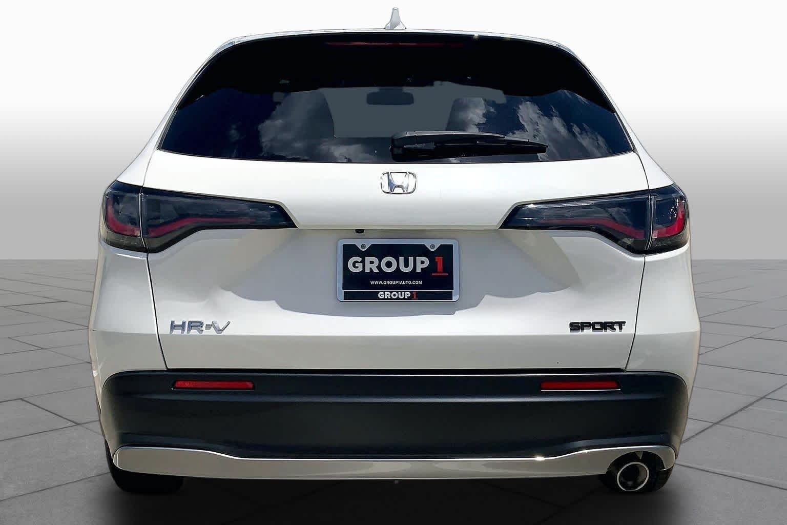 Used 2025 Platinum White Pearl Honda Sport image 5