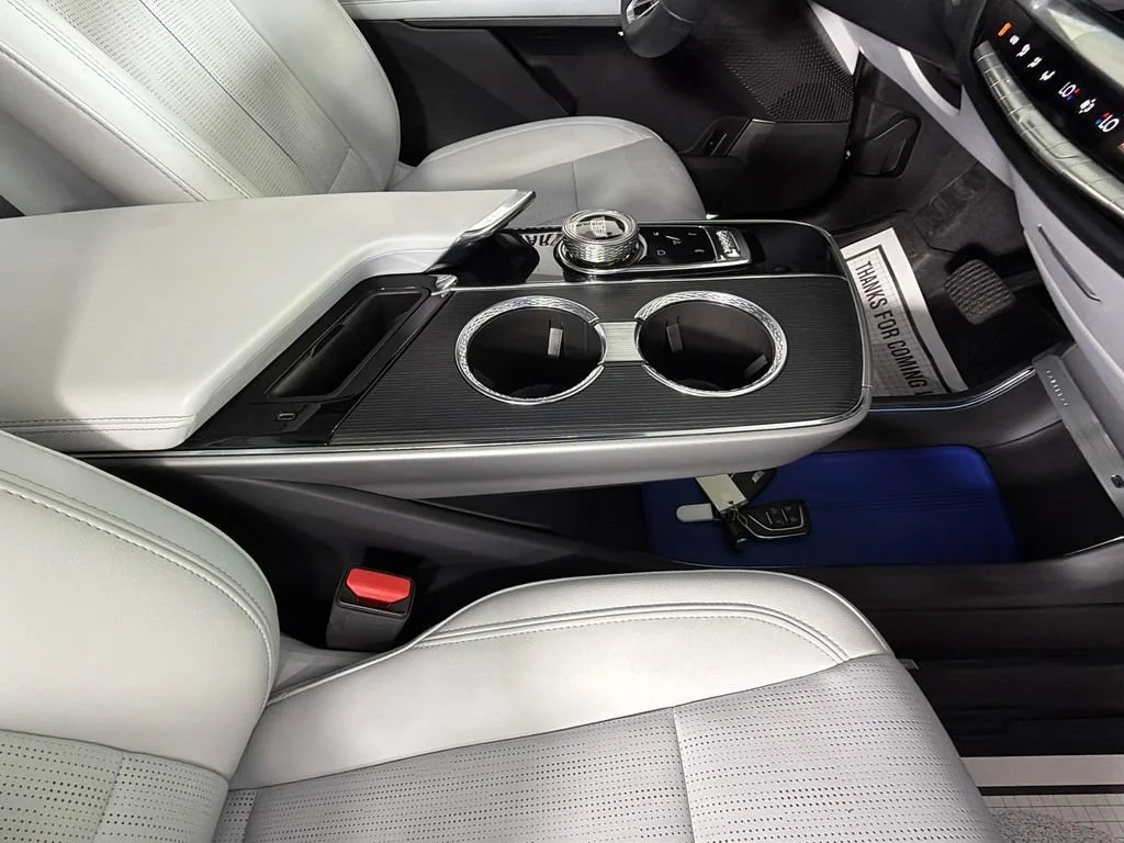 2024 Cadillac LYRIQ Sport 1 - Photo 37