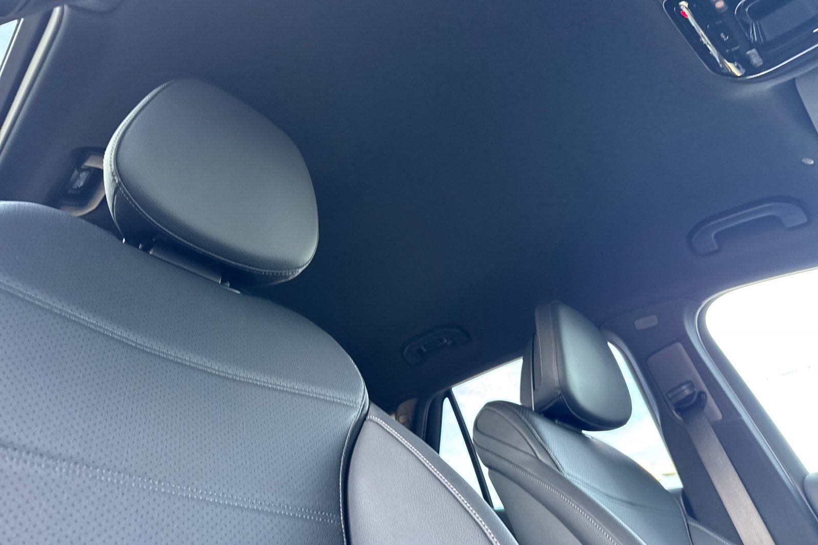 Certified Used 2026 Gray Mercedes-Benz GLC 300 image 33