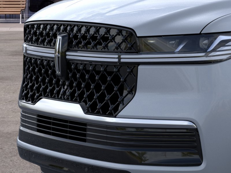 New 2026 Gray Mist Metallic Tri-Coat Lincoln Reserve image 17