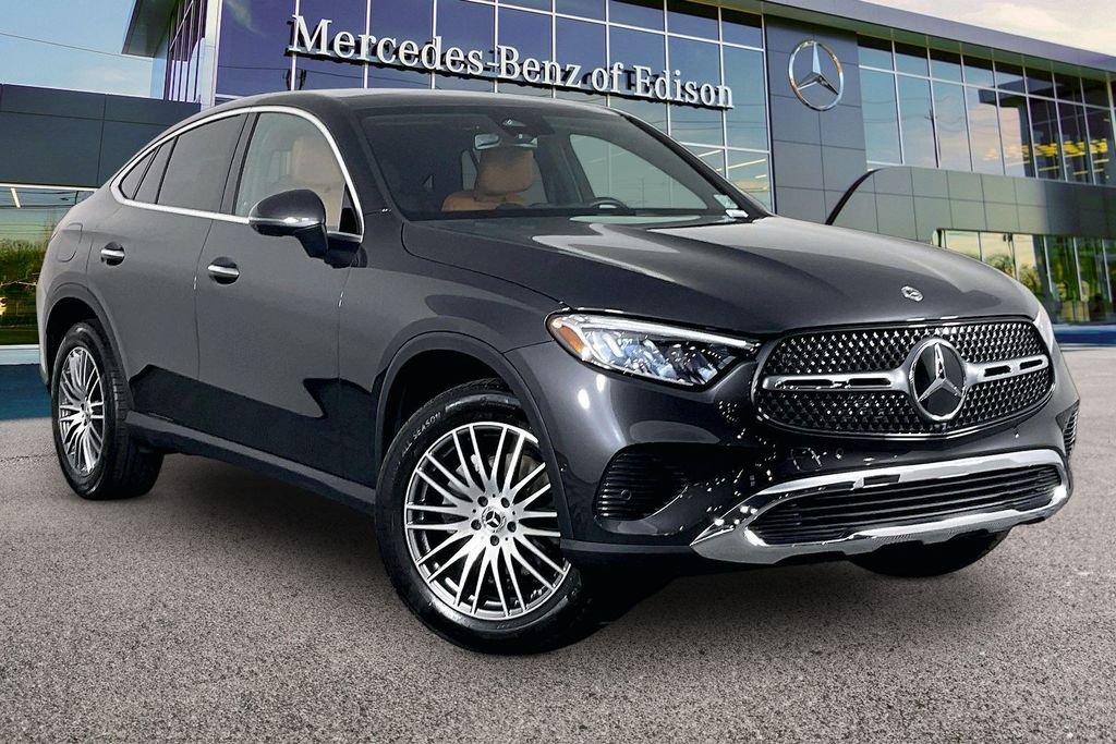 2025 Mercedes-Benz GLC