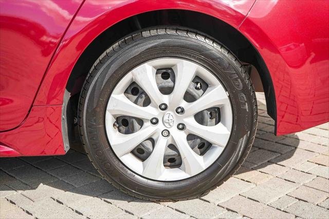 Certified Used 2023 RUBY FLARE PEARL Toyota  image 10