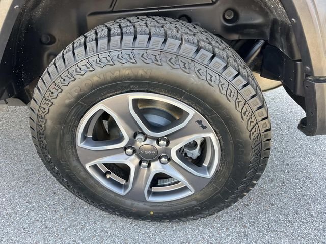 Used 2019 Gray Jeep Unlimited Sport image 11