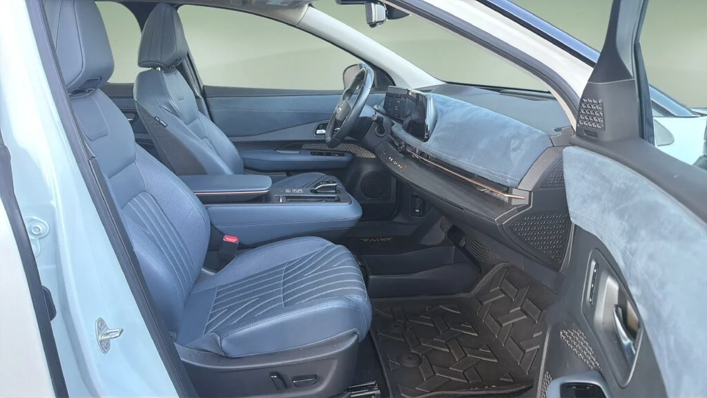 Certified Used 2023 Everest White Pearl Tricoat Black Diamond Pearl Nissan Platinum+ e-4orce image 20