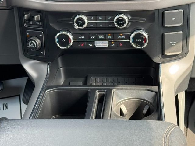 Used 2024 Agate Black Metallic Ford XLT image 14