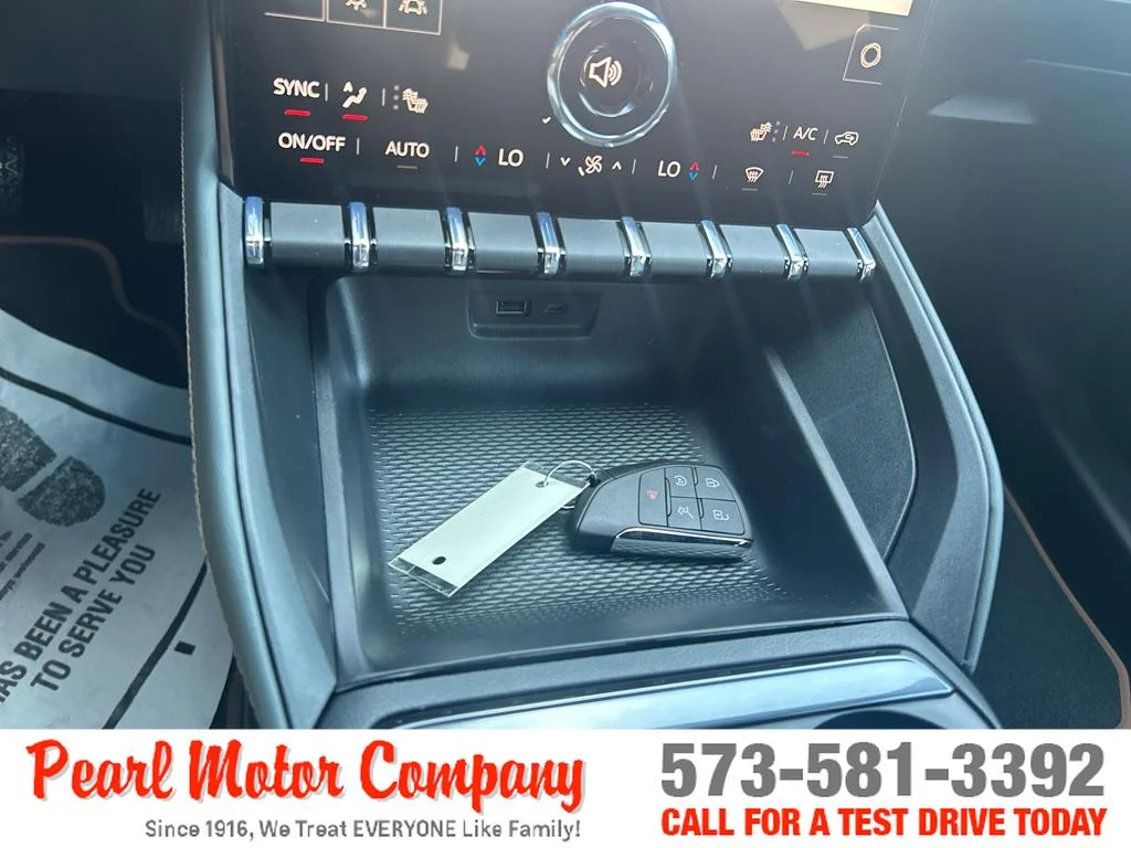 2026 GMC Terrain AT4 - Photo 18