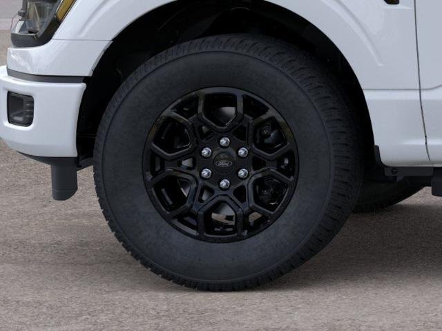 New 2026 Oxford White Ford XLT image 39