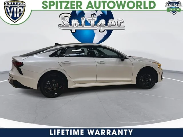 New 2026 White Kia GT-Line image 8