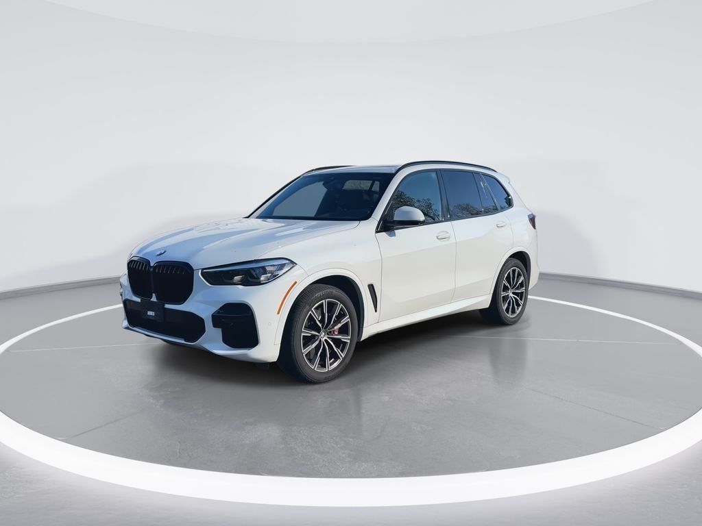 Certified Used 2023 Alpine White BMW M50i image 4