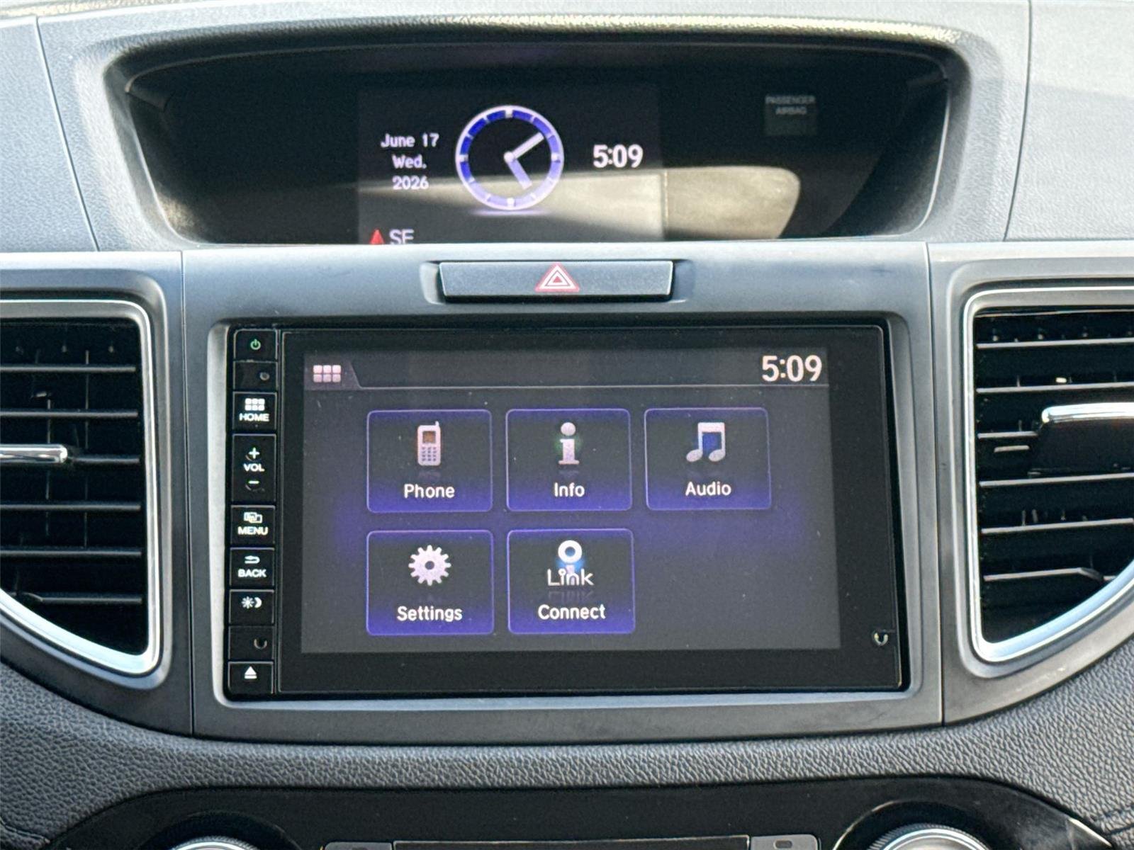 Used 2015 Alabaster Silver Metallic Honda EX-L image 25