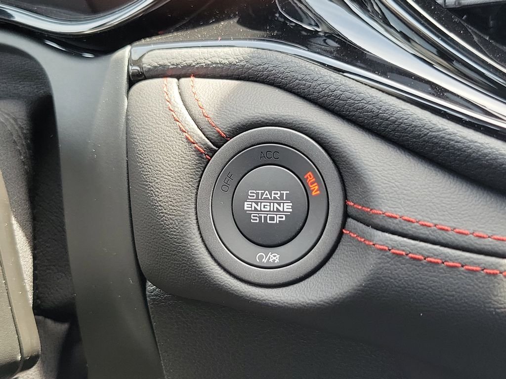 New 2026 Diamond Black Clear-Coat Exterior Paint Dodge GT image 27