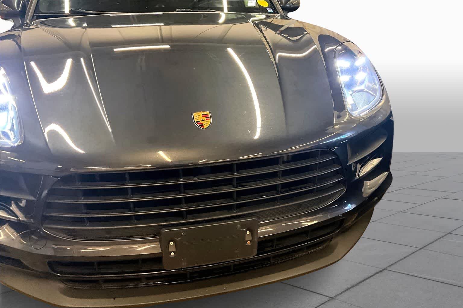 Used 2021 Volcano Grey Metallic Porsche  image 29