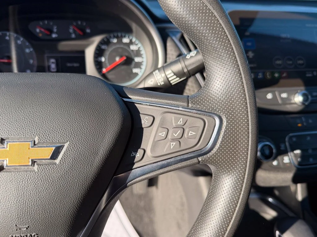 Used 2025 Sterling Gray Metallic Chevrolet 1LT image 26