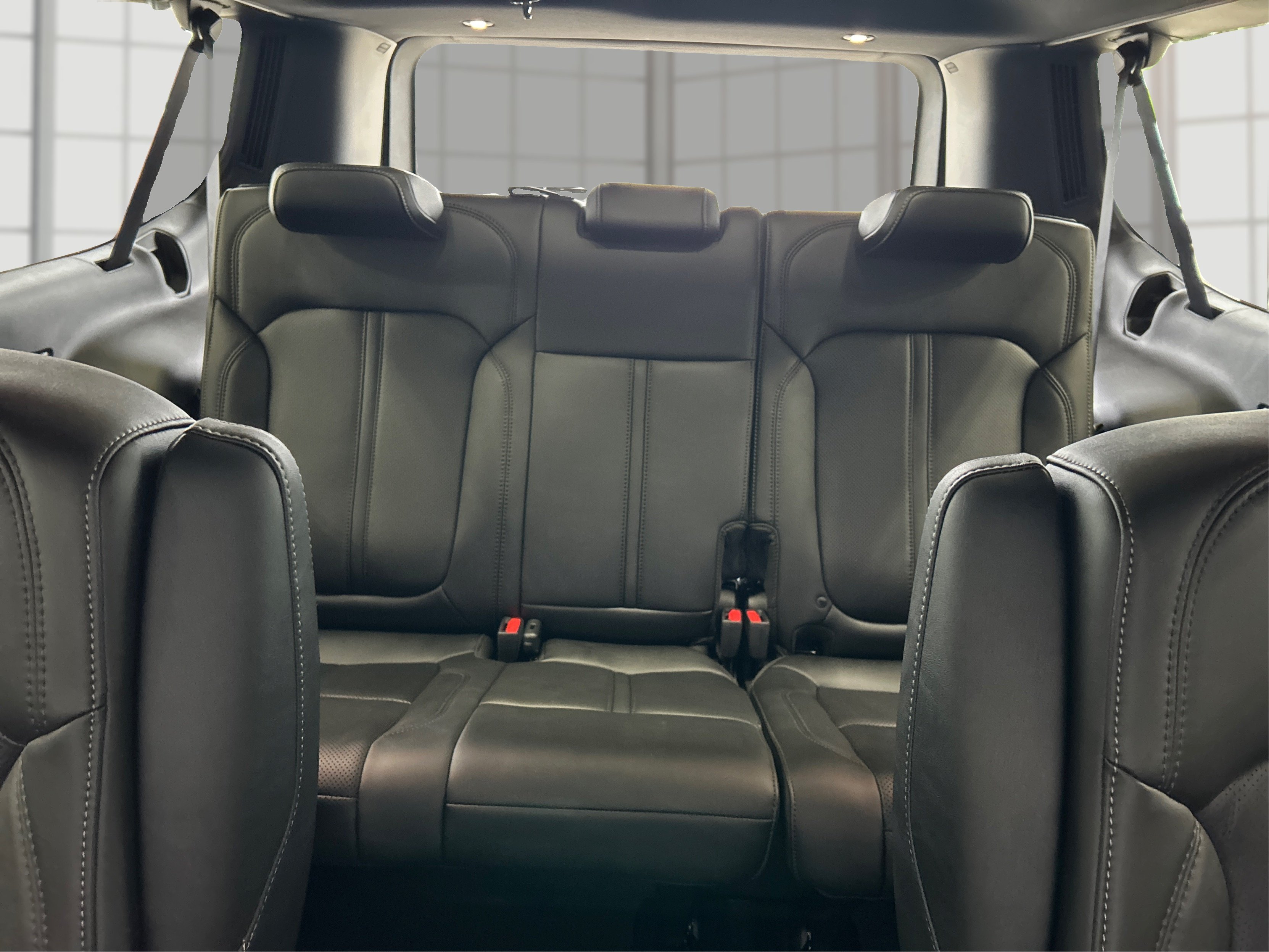 New 2026 Steel Blue Exterior Paint Jeep Limited Reserve image 32