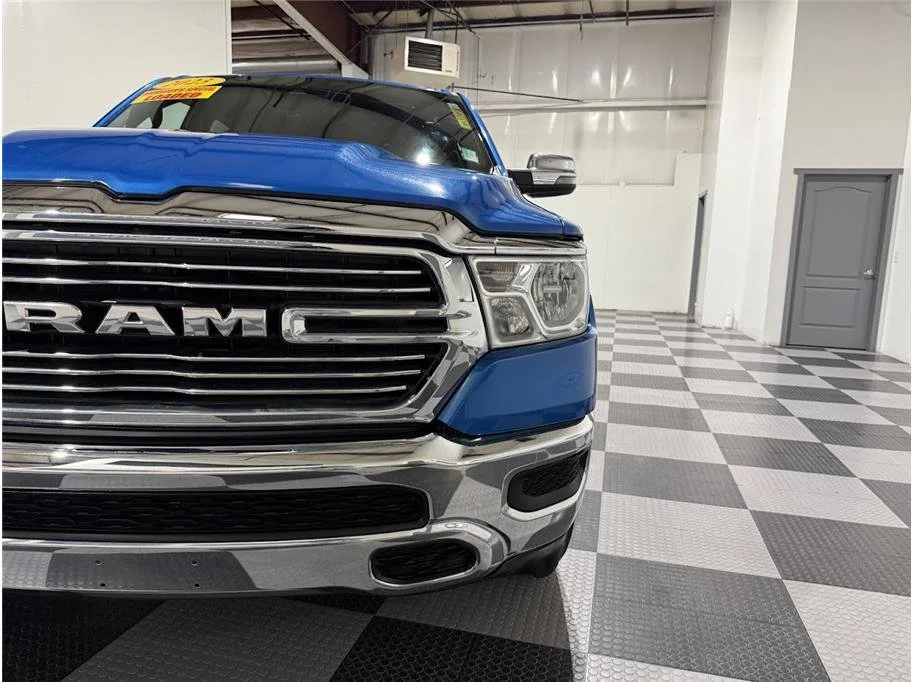 Used 2023 Hydro Blue Pearlcoat Ram Laramie image 10