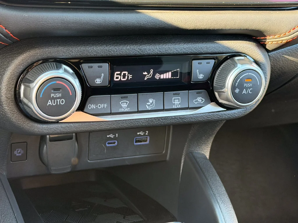 2025 Nissan Versa Sedan SR - Photo 37