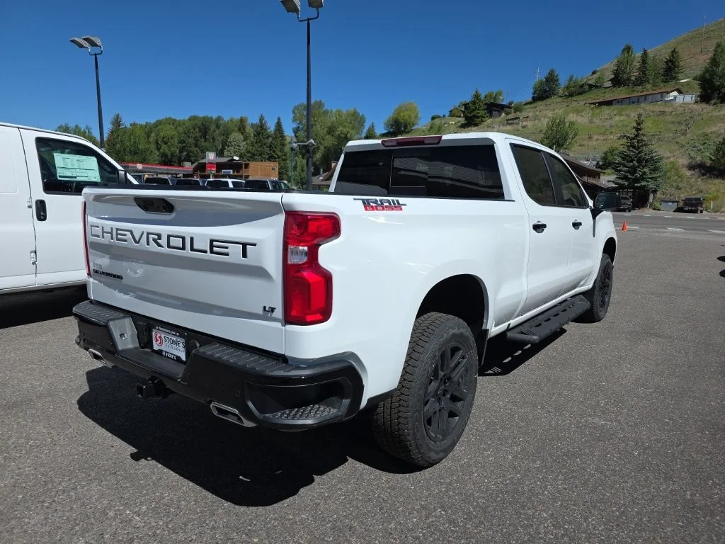 New 2026 Summit White Chevrolet LT Trail Boss image 5