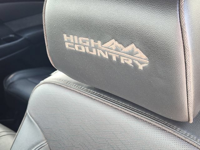 2022 Chevrolet Traverse High Country - Photo 16