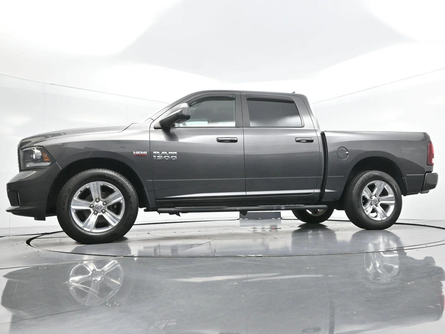 Used 2017 Granite Crystal Metallic Clearcoat Ram Sport image 44