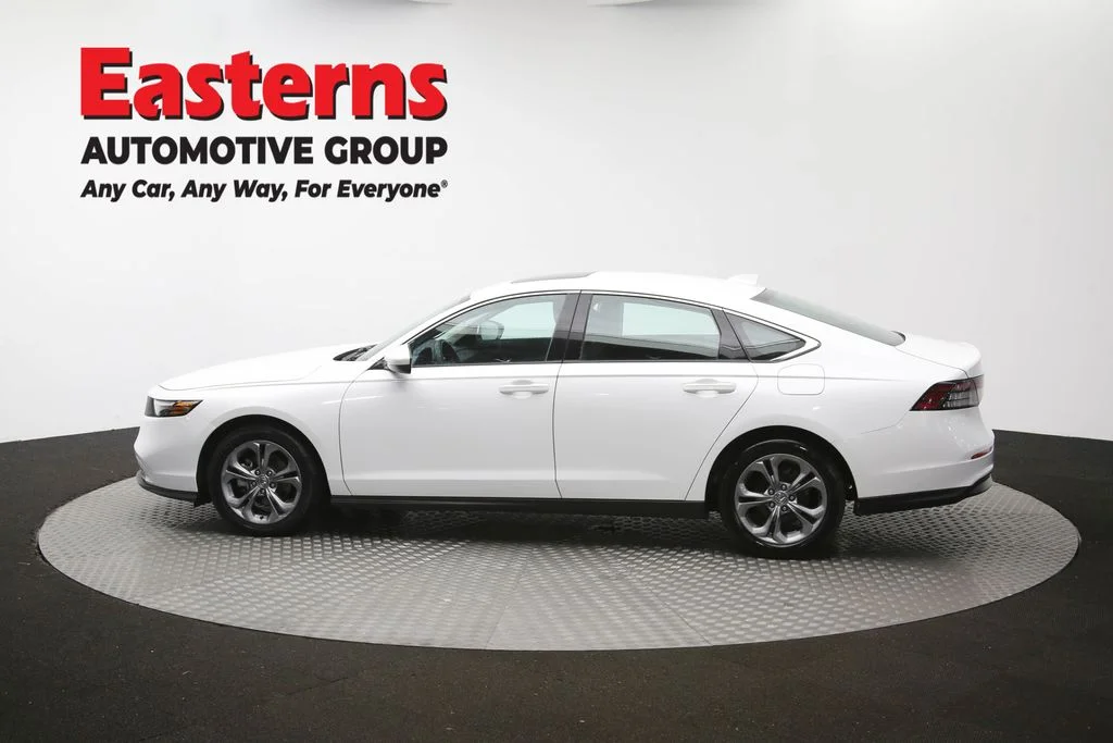 Used 2023 White Honda EX image 63