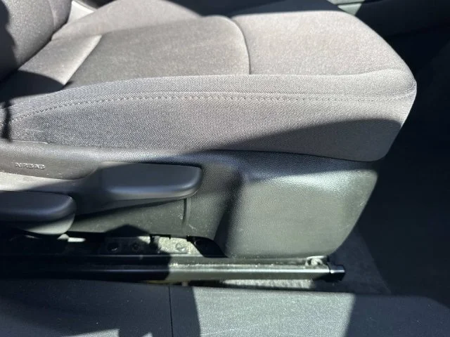 Used 2025 White Chevrolet LT image 33