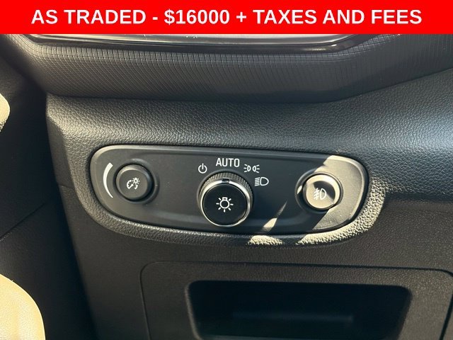 Used 2023 White Chevrolet LT image 19