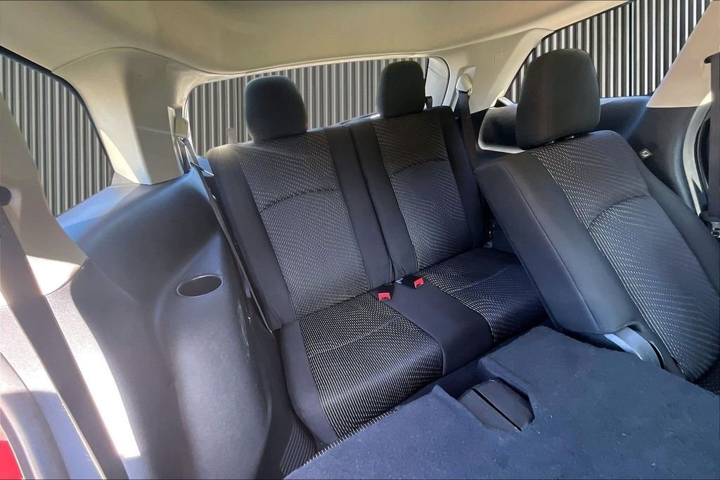 Used 2020 Red Dodge SE image 28