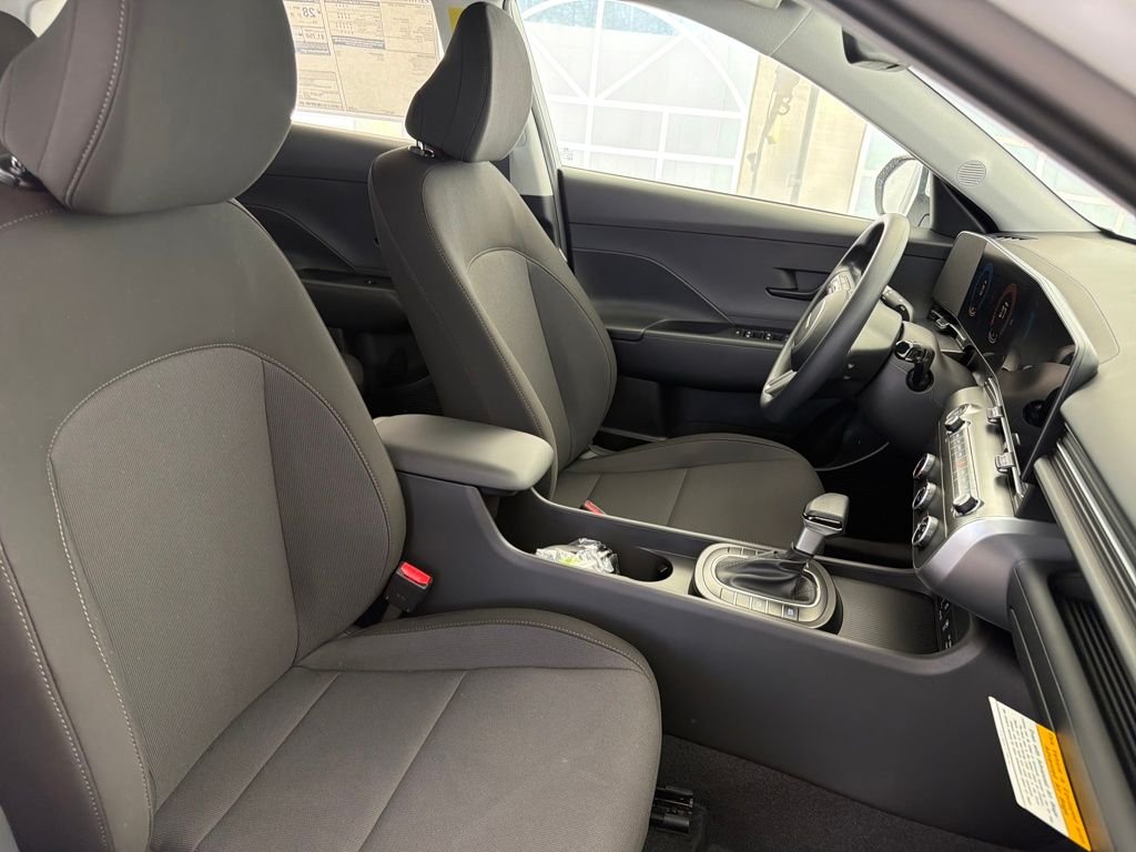 Used 2026 Atlas White Hyundai SE image 33