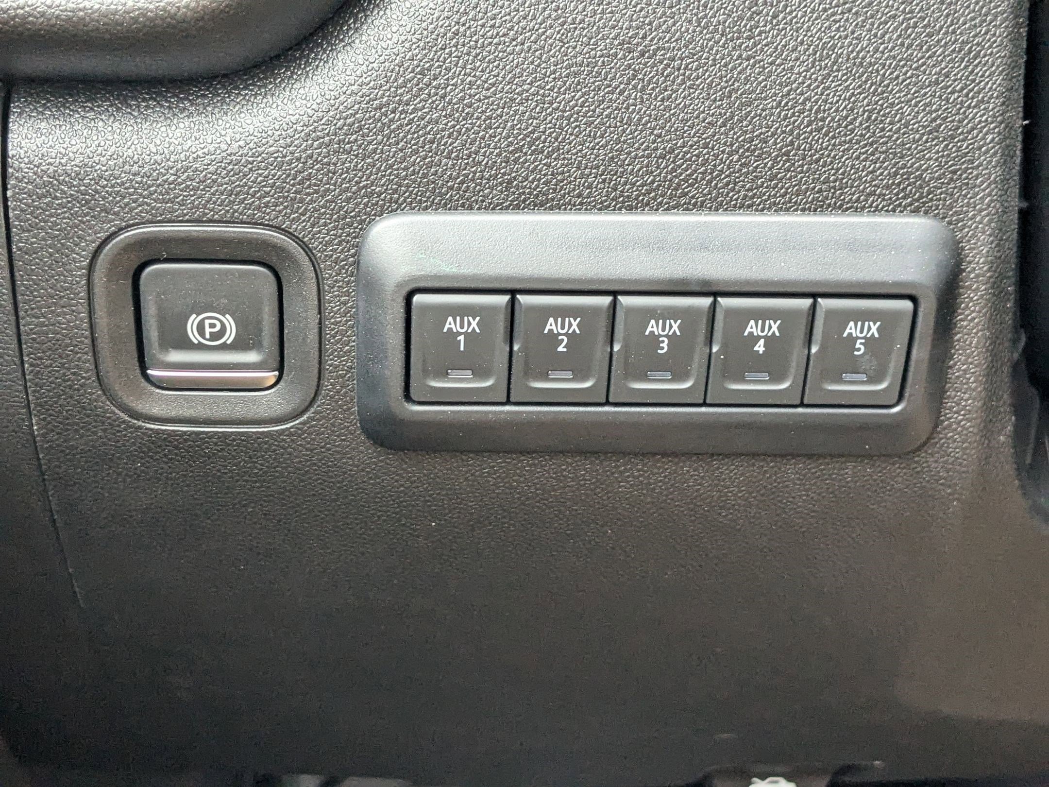 2025 GMC Sierra 2500HD Pro - Photo 11