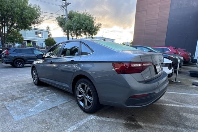 2023 Volkswagen Jetta 1.5T SE photo 5