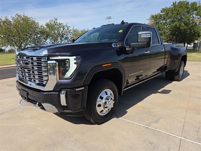 2024 Gmc Sierra HD Denali photo 3