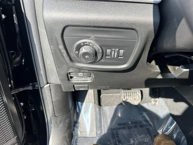 New 2026 Black Jeep Limited image 32