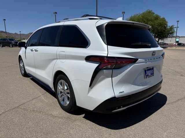 2023 Toyota Sienna Platinum - Photo 9