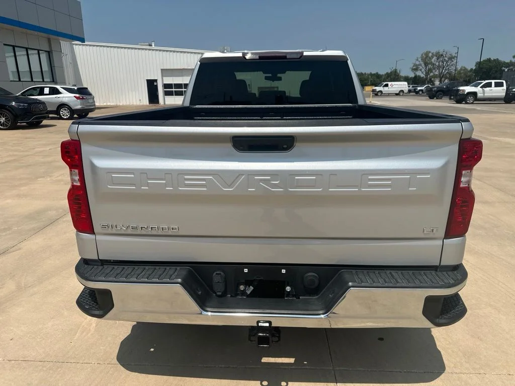 Used 2020 Silver Chevrolet LT image 29