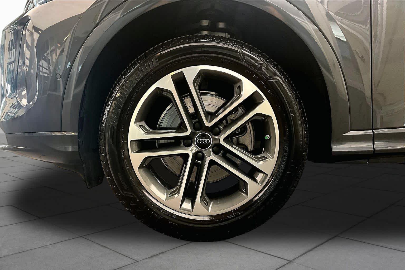 2025 Audi Q5 Premium - Photo 10