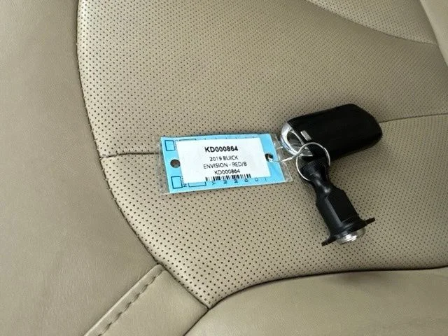 Used 2019 Red Buick Essence image 32
