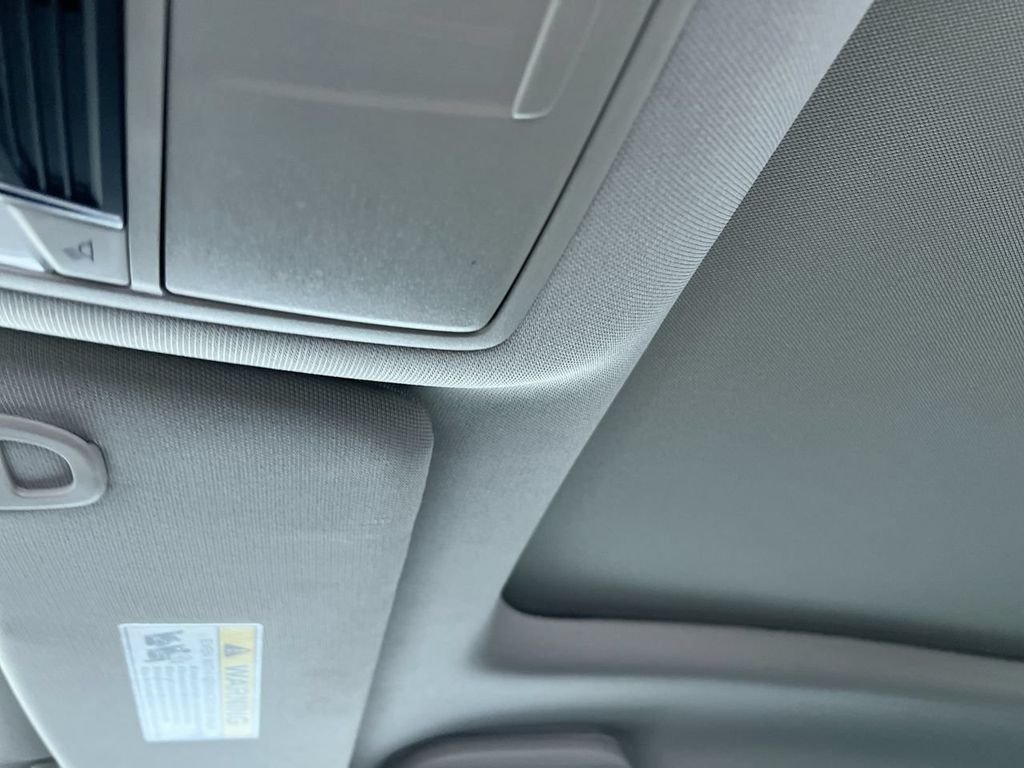 Used 2023 White Acura Technology image 18