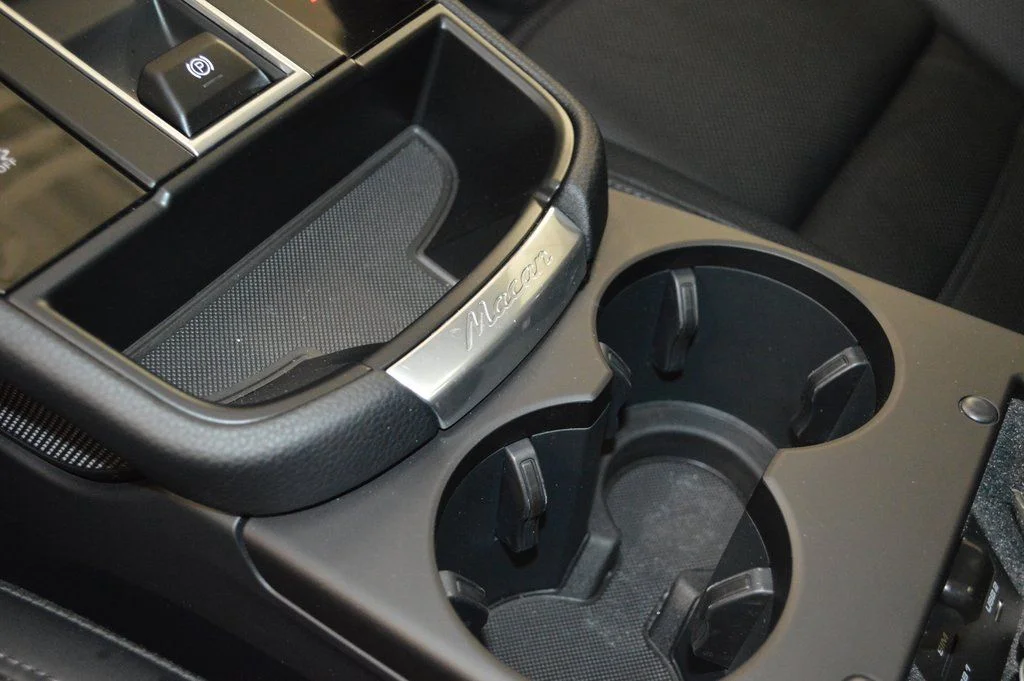 Used 2025 Silver Porsche  image 32