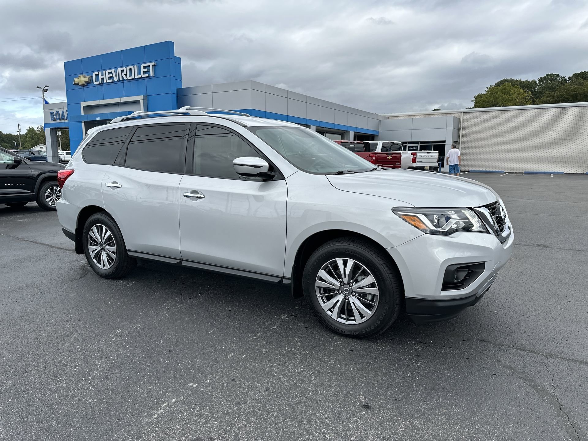 2020 Nissan Pathfinder S