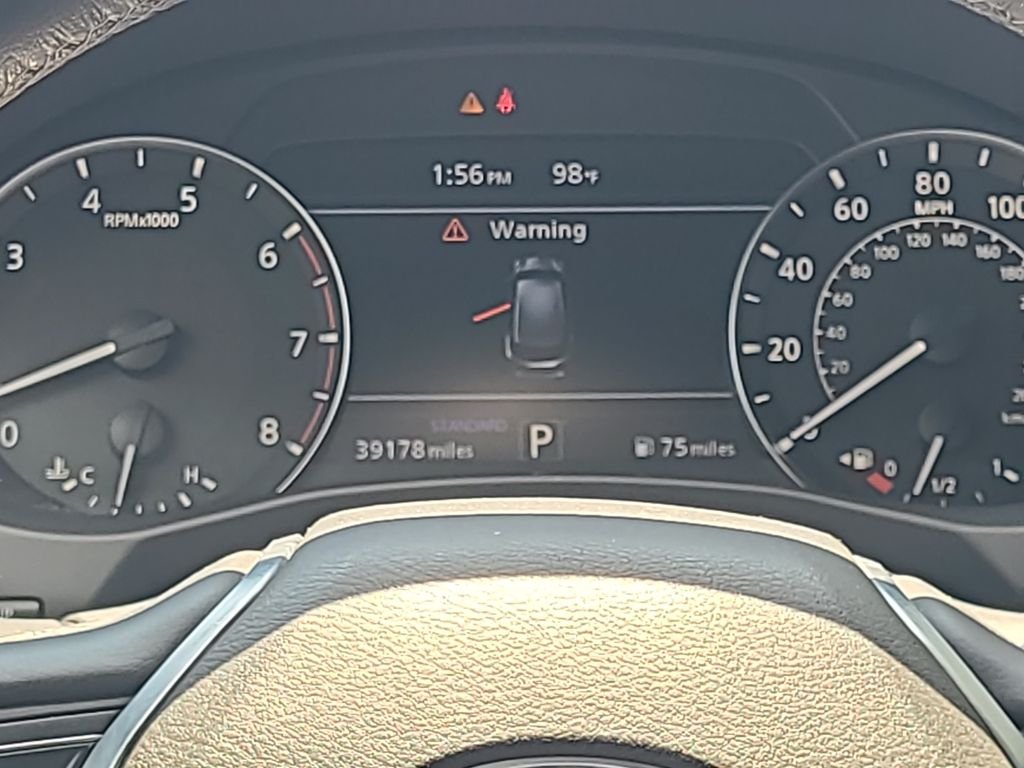 Used 2021 Black INFINITI LUXE image 21
