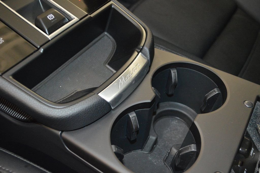 Used 2025 Silver Porsche  image 32