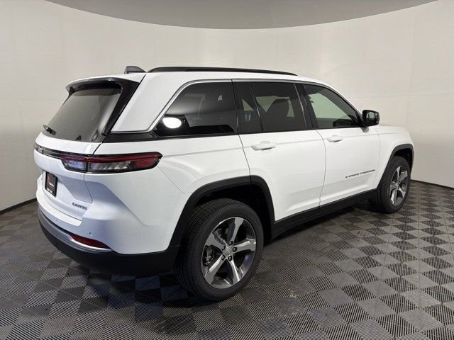 New 2026 White Jeep Limited image 9