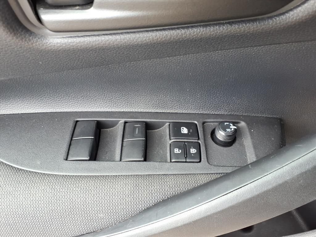 Certified Used 2025  Toyota LE image 19