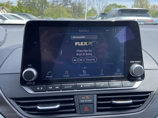2025 Nissan Altima SV - Photo 20