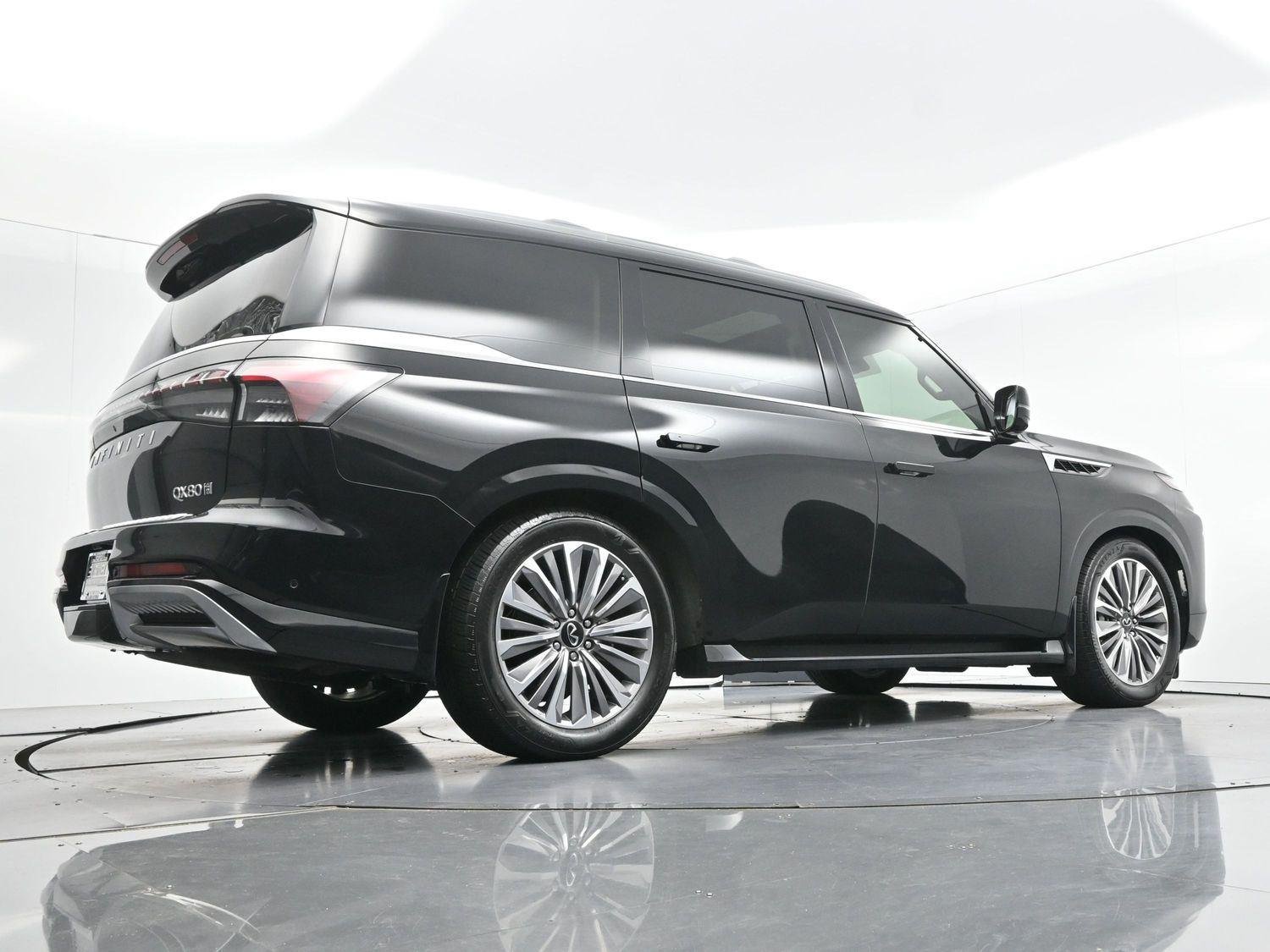 Used 2025 Black Obsidian INFINITI LUXE image 50