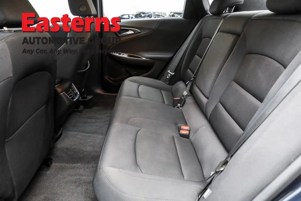 Used 2023 Gray Chevrolet LT image 21