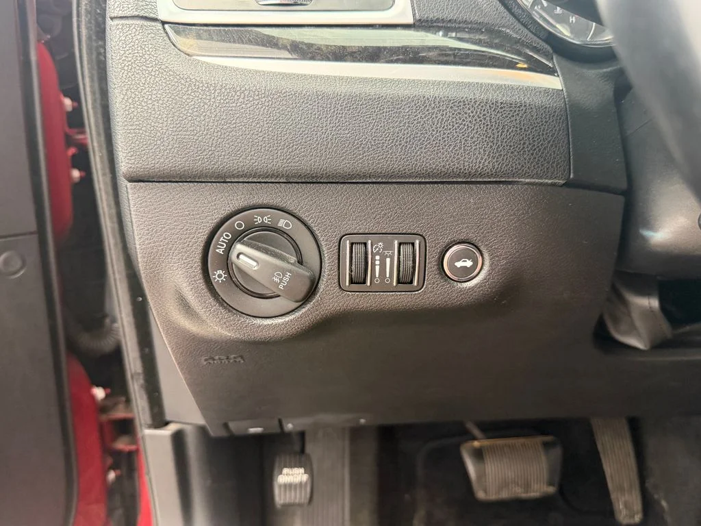 Used 2013 Red Chrysler C image 18