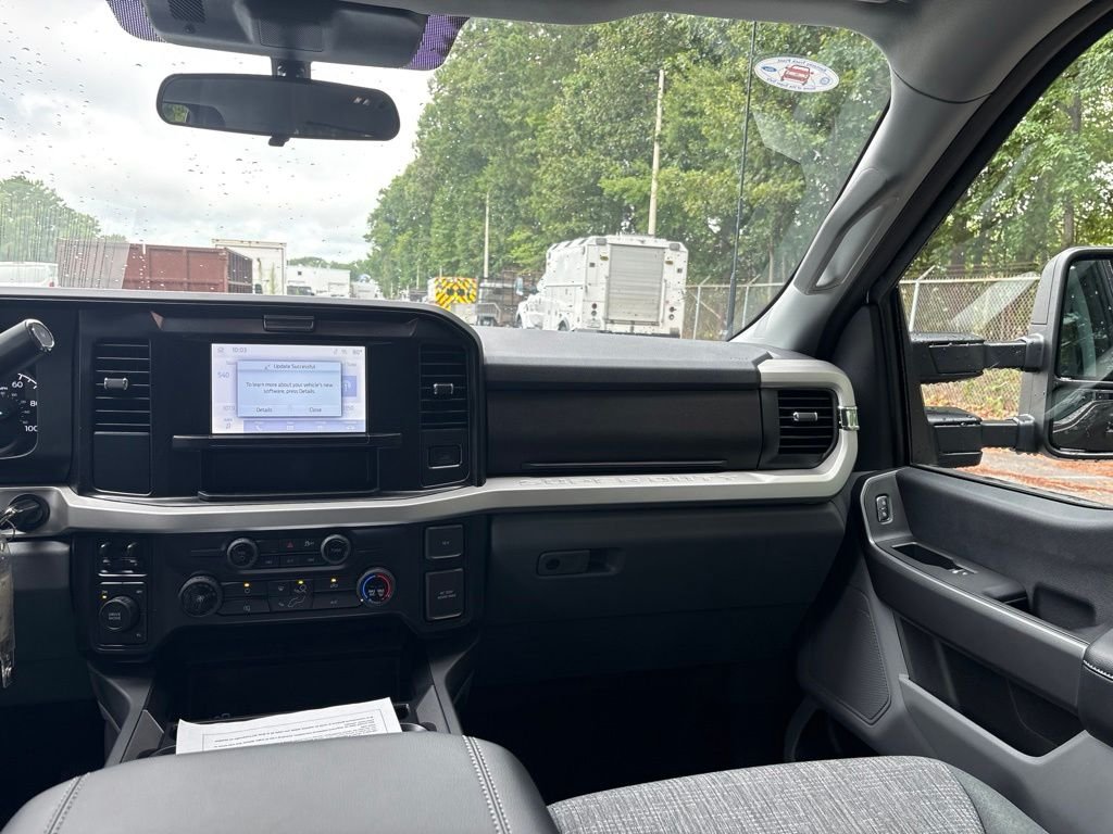 Used 2026 Gray Ford XLT image 12